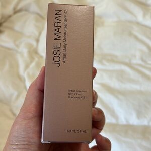 New josie maran argan daily moisturizer spf 47